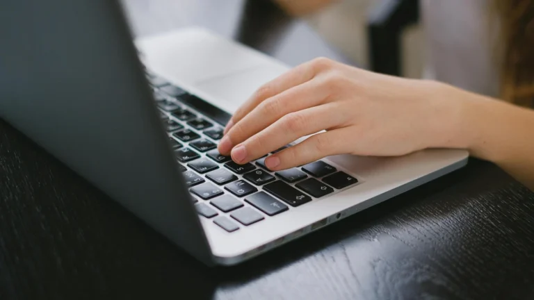 static photos 1766370838