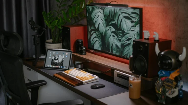 static photos 1766451302